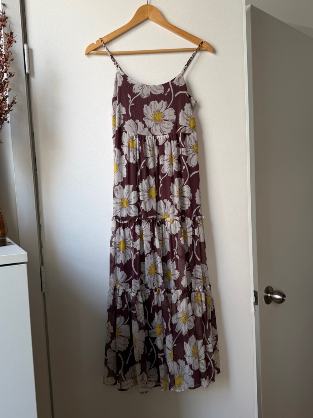 Madewell Burgundy Floral Tiered Maxi Dress with White and Yellow Daisies